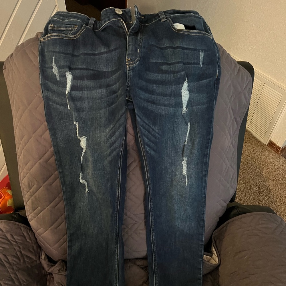 Size 34W Ziz distressed jeans